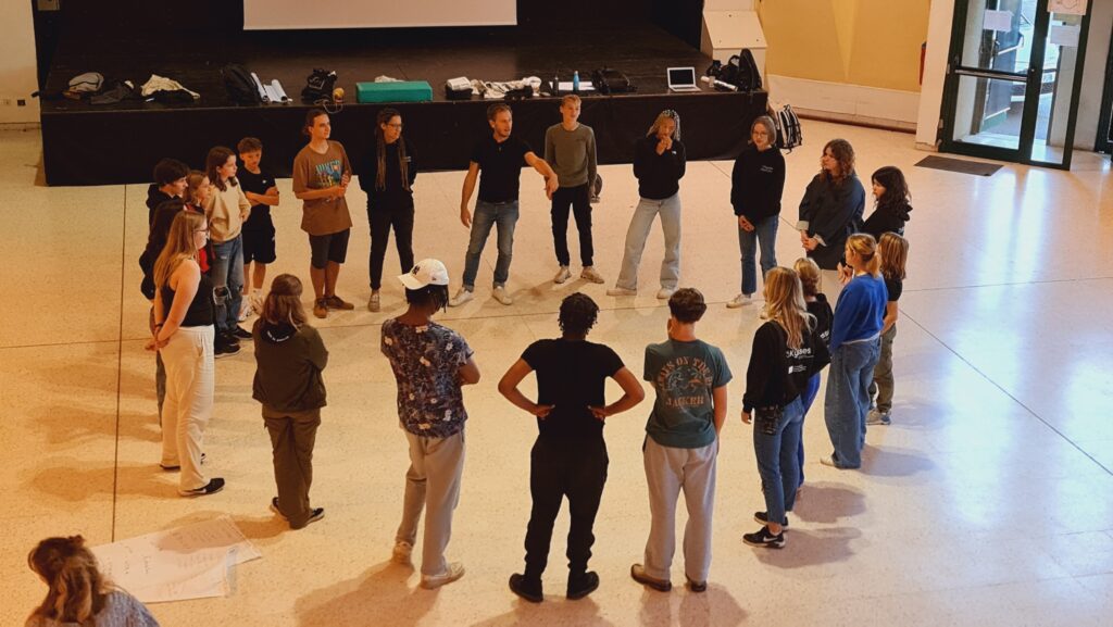 La ChOse - Cercle jeunes